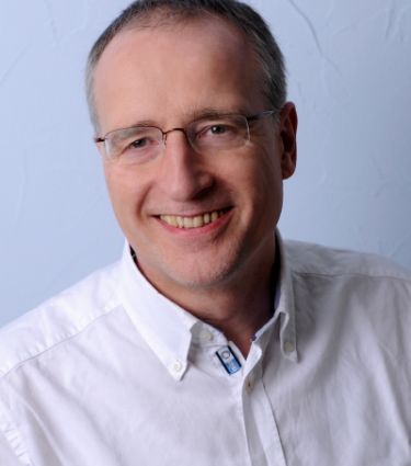 Dr. Knut Löck